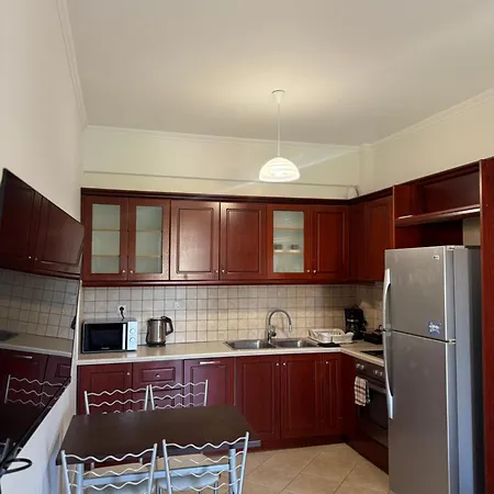 Dinos Apartamento